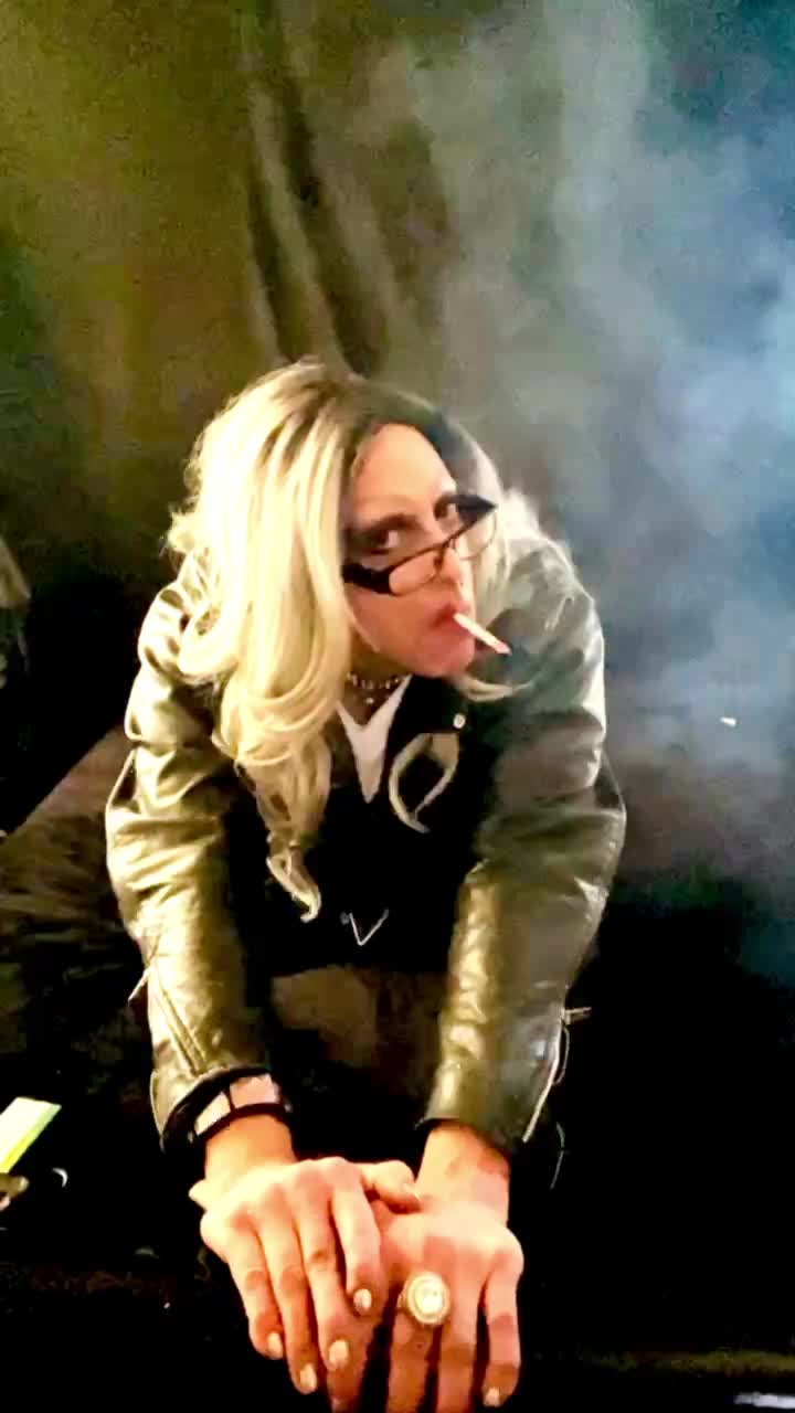 Marilyn Leather Smoking Fetish Tease